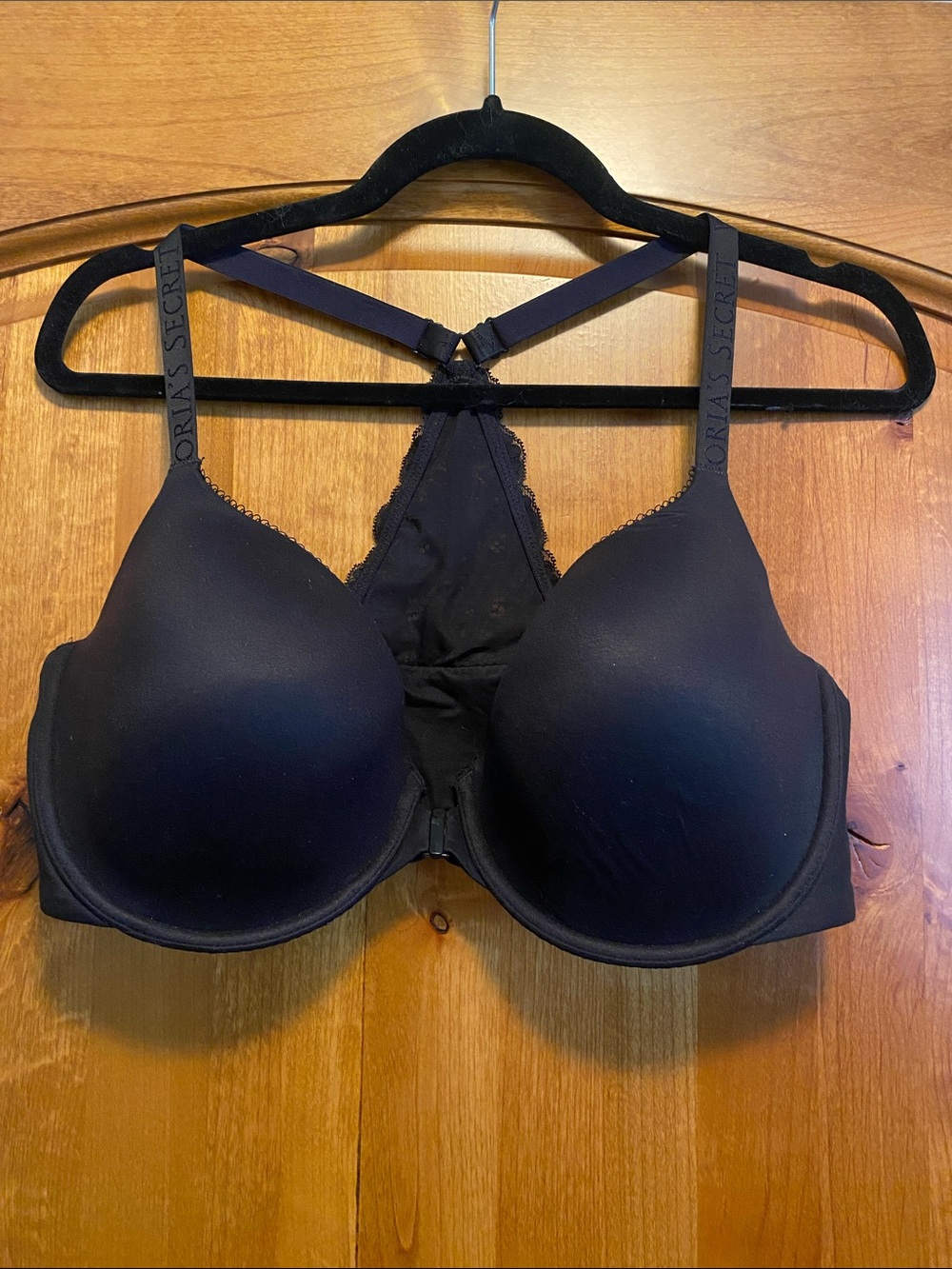 Victoria's Secret: Black “Body By Victoria” Racerback Bra